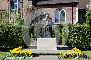 Statue of Sir Thomas Moore photo