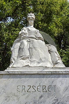 Statue of Sisi
