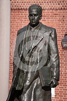 Statue of Thurgood Marshall, Annapolis, MD photo