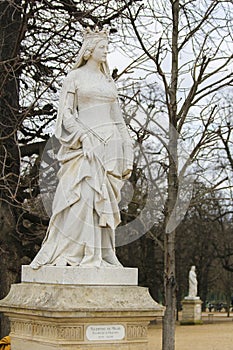 Statue of Valentina Visconti, Duchess of Orleans, in the Jardin du Luxembourg, Paris, France photo