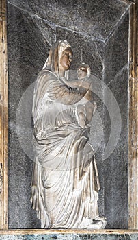 Statue of Virgin Mary above the sarcophagus Raphael, Lorenzo Credi. Pantheon, Rome