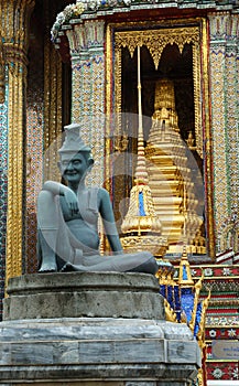 Statue in Wat Phra Kaew. photo