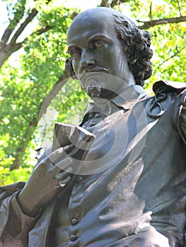 Statue of William Shakespeare in Central Park, New York City