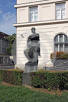 Statue of woman by Ivan Mestrovic photo