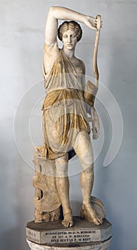 Statue of Wounded Amazon photo