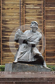 Statue of Yaroslav the Wise in Kiev