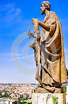 The statues of Cathedral of Almudena