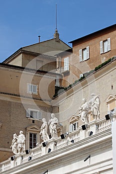 Statues in Saint Peter Basilica