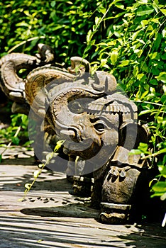 Statues of the three elephants.