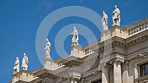 Statues on top of the Kunsthistorisches Museum, Vienna
