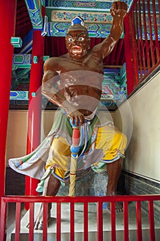 Staue of cinese warrior