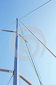 Staysail halyard on the mast