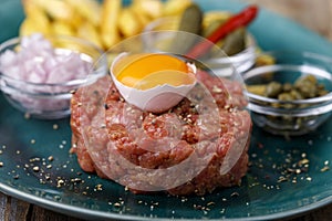 steak tartare with egg