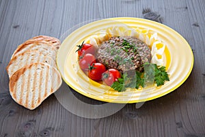 Steak Tartare with toast, butter