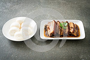 Steam Belly Pork With Swatow Mustard Cubbage Recipes or Mei Cai Kou Rou