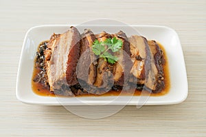 Steam Belly Pork With Swatow Mustard Cubbage Recipes or Mei Cai Kou Rou