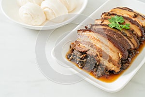 Steam Belly Pork With Swatow Mustard Cubbage Recipes or Mei Cai Kou Rou