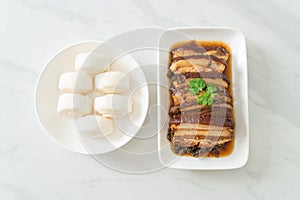 Steam Belly Pork With Swatow Mustard Cubbage Recipes or Mei Cai Kou Rou