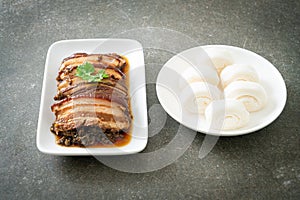 Steam Belly Pork With Swatow Mustard Cubbage Recipes or Mei Cai Kou Rou