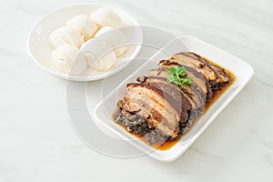 Steam Belly Pork With Swatow Mustard Cubbage Recipes or Mei Cai Kou Rou