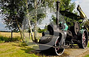 Steam roller