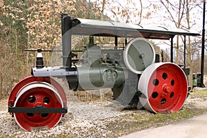 Steam roller