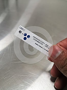 STEAM STERILIZATION INDICATOR STRIPS
