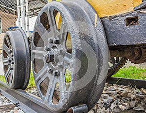 Steam train, wheels.