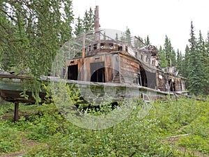 Steamboat wreck Evelyn at Hootalinqua Yukon Canada