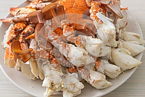 Steamed blue crab with spicy seafood sauce