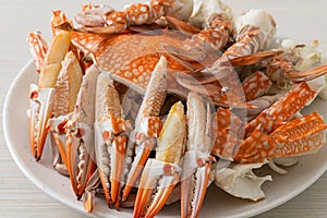 Steamed blue crab with spicy seafood sauce