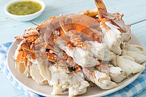 Steamed blue crab with spicy seafood sauce