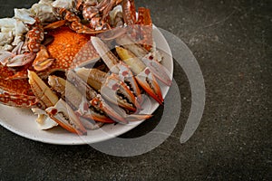 Steamed blue crab with spicy seafood sauce