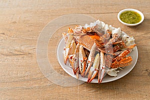 Steamed blue crab with spicy seafood sauce