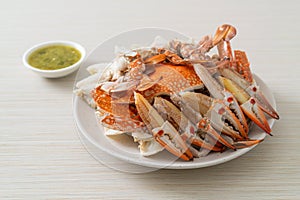 Steamed blue crab with spicy seafood sauce