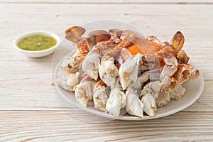 Steamed blue crab with spicy seafood sauce