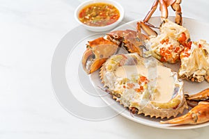 Steamed egg crab with fresh milk