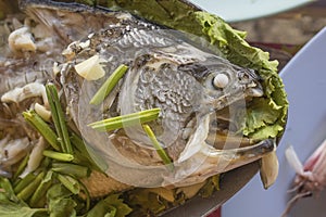 Steamed fish in lime dressing