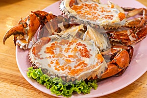 steamed roe crab with milk