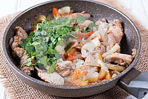 Steaming mixed vegetables in the rying pan