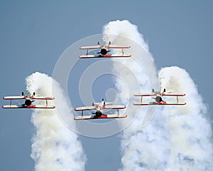 Stearman bi-planes inverted