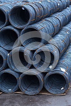Steel low carbon wire rod, hot rolled steel drawing wire twelve millimeters or half an inch in diameter in coils. Freight