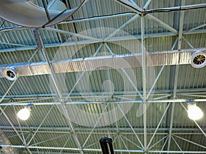 Steel metal roof structure contemporary technology