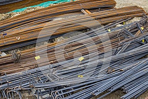 Steel reinforcing bars for reinforcing concrete 2