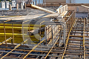 steel reinforcing bars for strengthening concrete structures