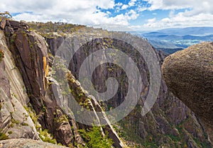 Steep high cliffs and boulders at Mt. Buffalo National Park