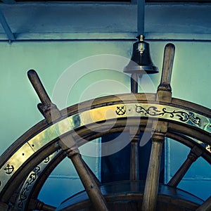 Steering wheel of an old sailing vessel