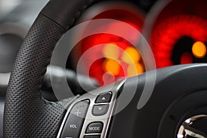 Steering wheel & speedometer red