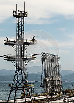 Stender oil-loading pier