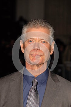 Stephen Lang